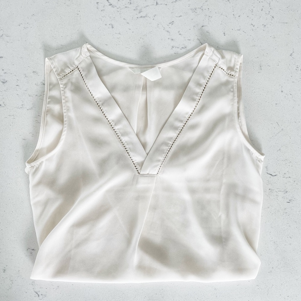 H&M Ivory Sheer Swing Sleeveless Blouse Women’s Size 6